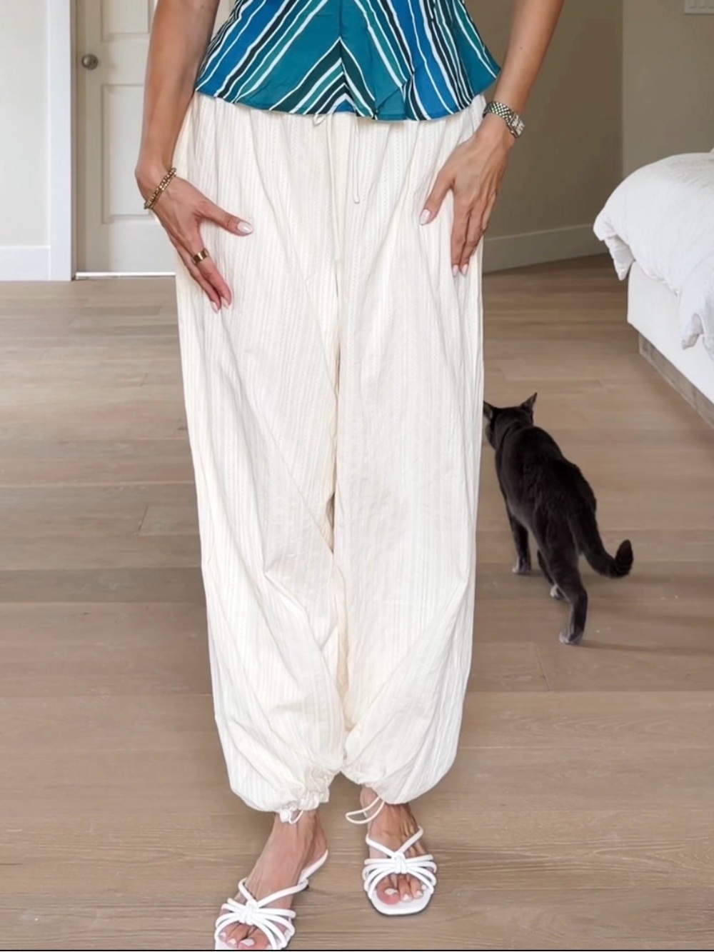 Vici Cotton Drawstring Pleated Balloon Pants